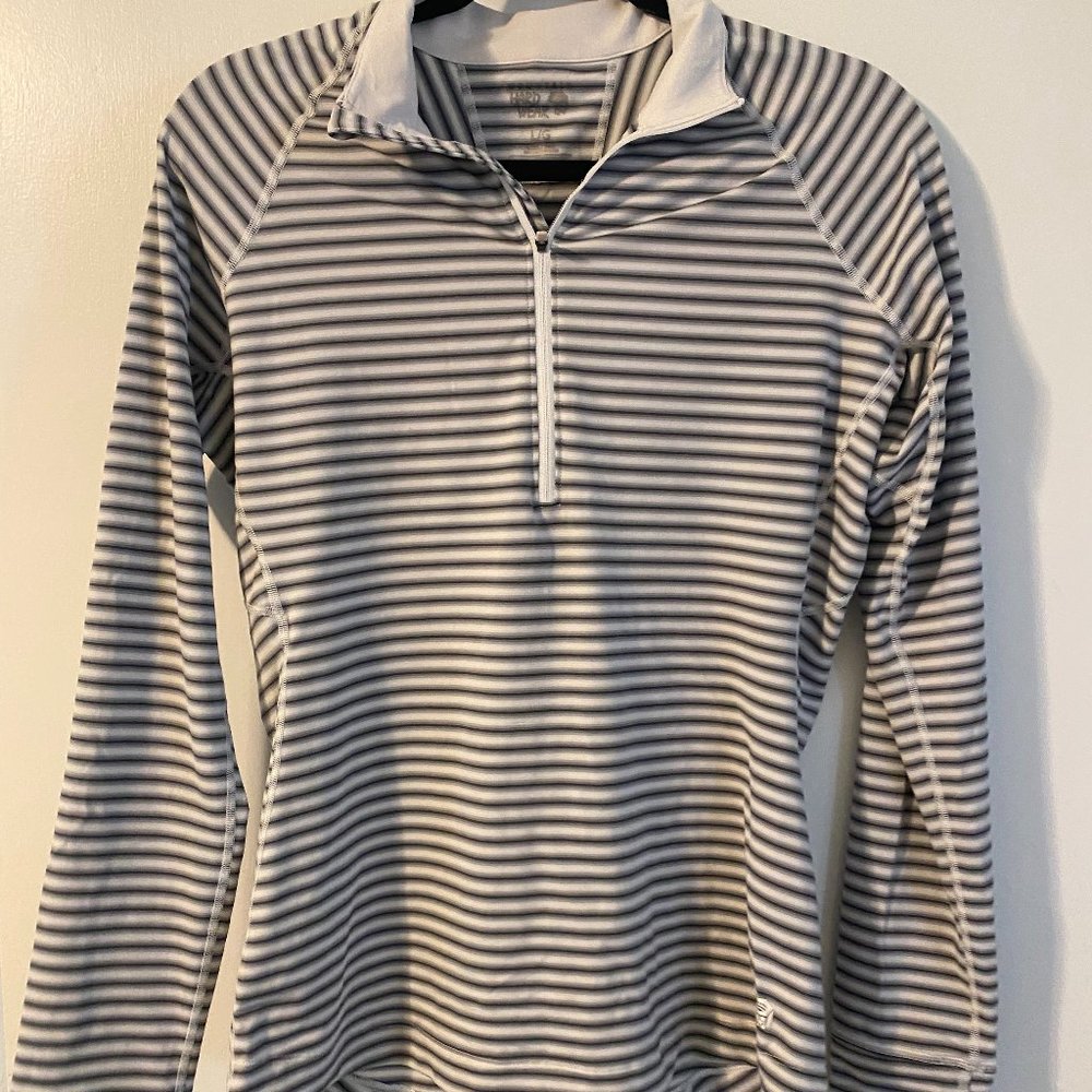 Mountain Hardware Black & White Half-Zip